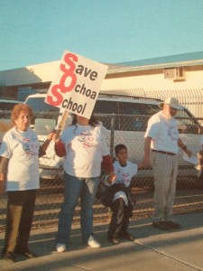 Community members join hands in protest to the closing of the school in 2008. (Photo Courtesy by Ochoa Community Magnet School)