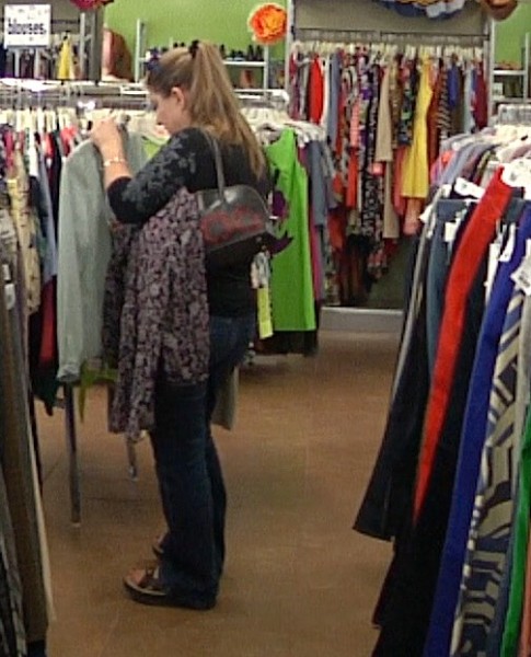 Shoppers at Buffalo Exchange look for gently used clothing. Photo by Cathy Rosenberg/ArizonaCats Eye 