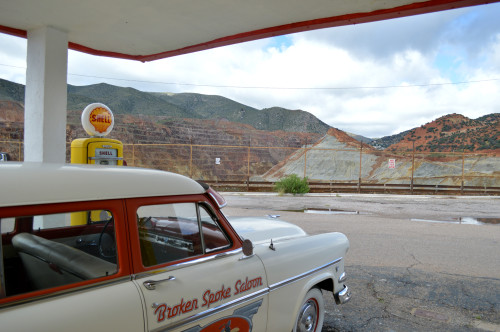 A '55 Ford station wagon parked at out of use Shell gas station from '70s in Lowell, Ariz. on Oct. 9, 2014. Photo by Whitney Burgoyne