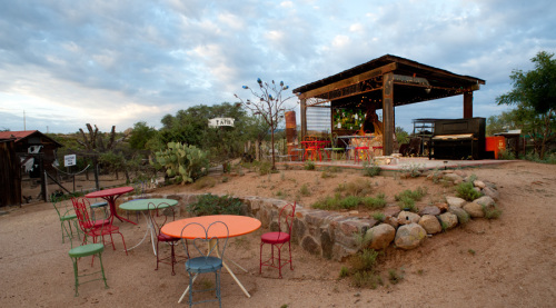 This is one of the seating areas at Triangle L Ranch. Photograph  via http://www.trianglelranch.com/