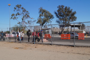 Fieldworkers returning to Mexico through the San Luis port of entry. Photo by: Ashley McGowan/ Arizona Sonora News