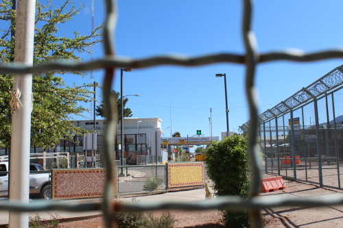 Border checkpoint at Naco, AZ. Photo by Cali Nash / Arizona Sonora News Service