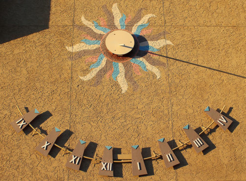 A+sundial+in+the+late+afternoon+in+Tucson+on+Tuesday%2C+Nov.+1%2C+2016.+Daylight+savings+time+ends+on+Sunday%2C+Nov.+6.+%28Photo+by+Amanda+Sladek+%2F+Arizona+Sonora+News%29
