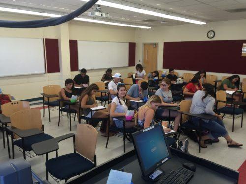 Students sit in a classroom at the University of Arizona (Photo by: Taylor Brestel/Arizona Sonora News