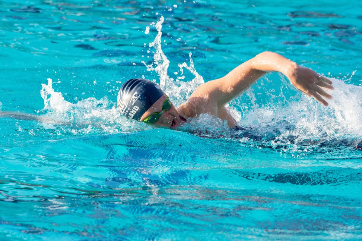 Kelly Wetteland swims in the pool at the Red-Blue Intrasquad in Tucson on Sept. 14. (Photo by Chalen Lozano, courtesy ZonaZoo)